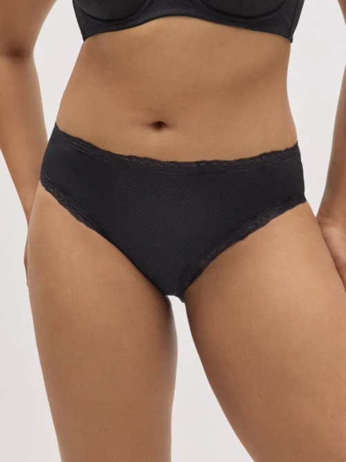 Cueca midi com renda
