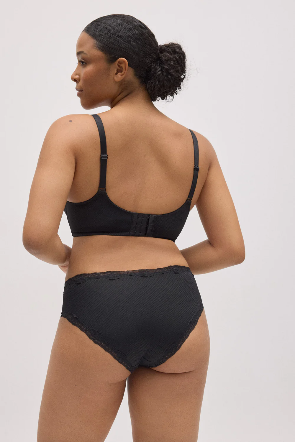 Cueca midi com renda - Image 3